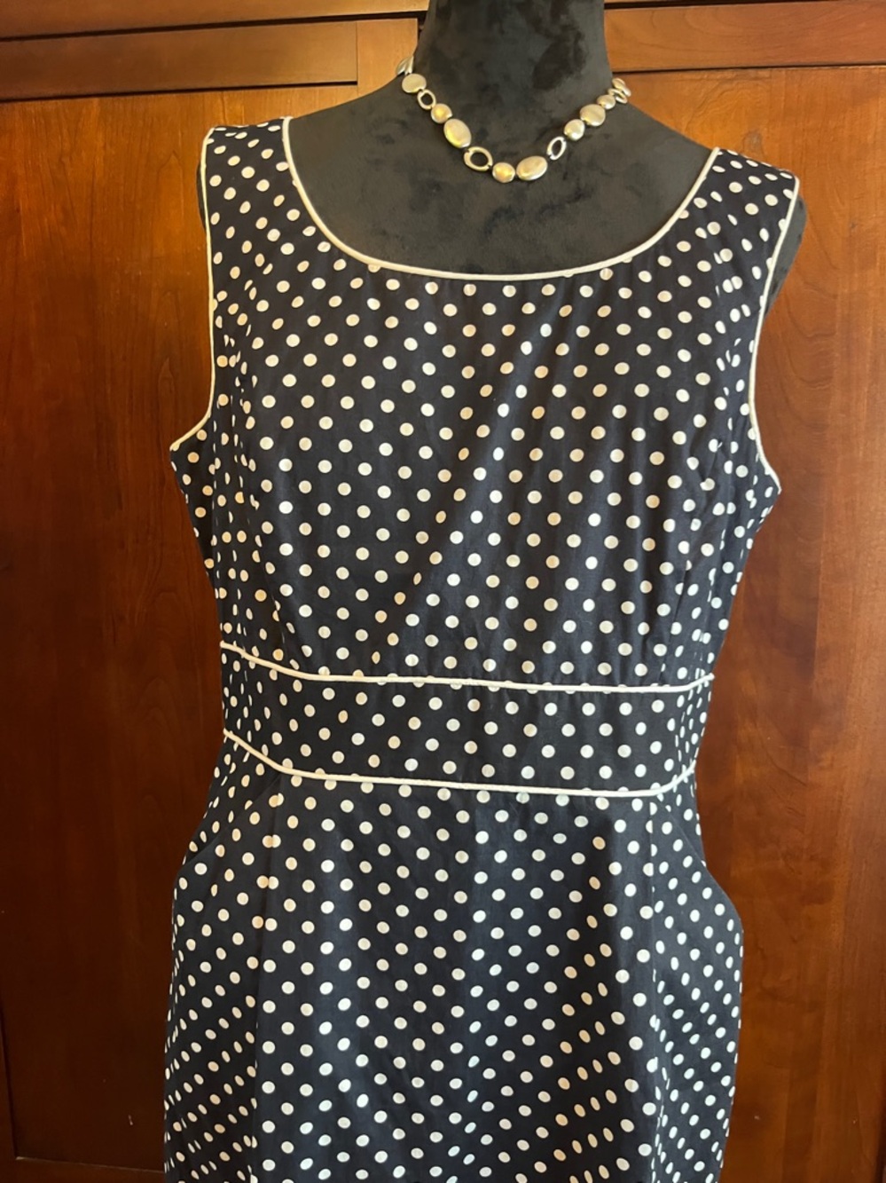 Tahari Adam Levine Black Polka Dot Midi Dress with White Trim
Sz. 12 - Picture 3 of 14